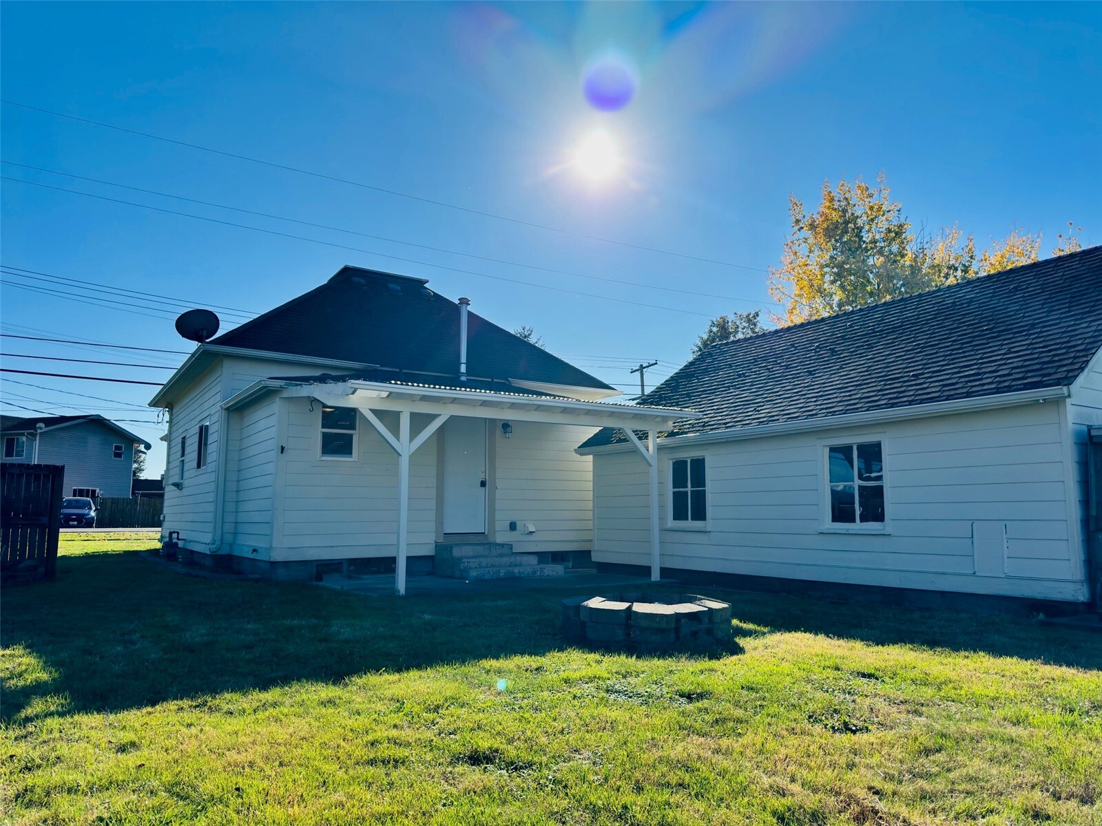 222 Front Street Property Photo 15