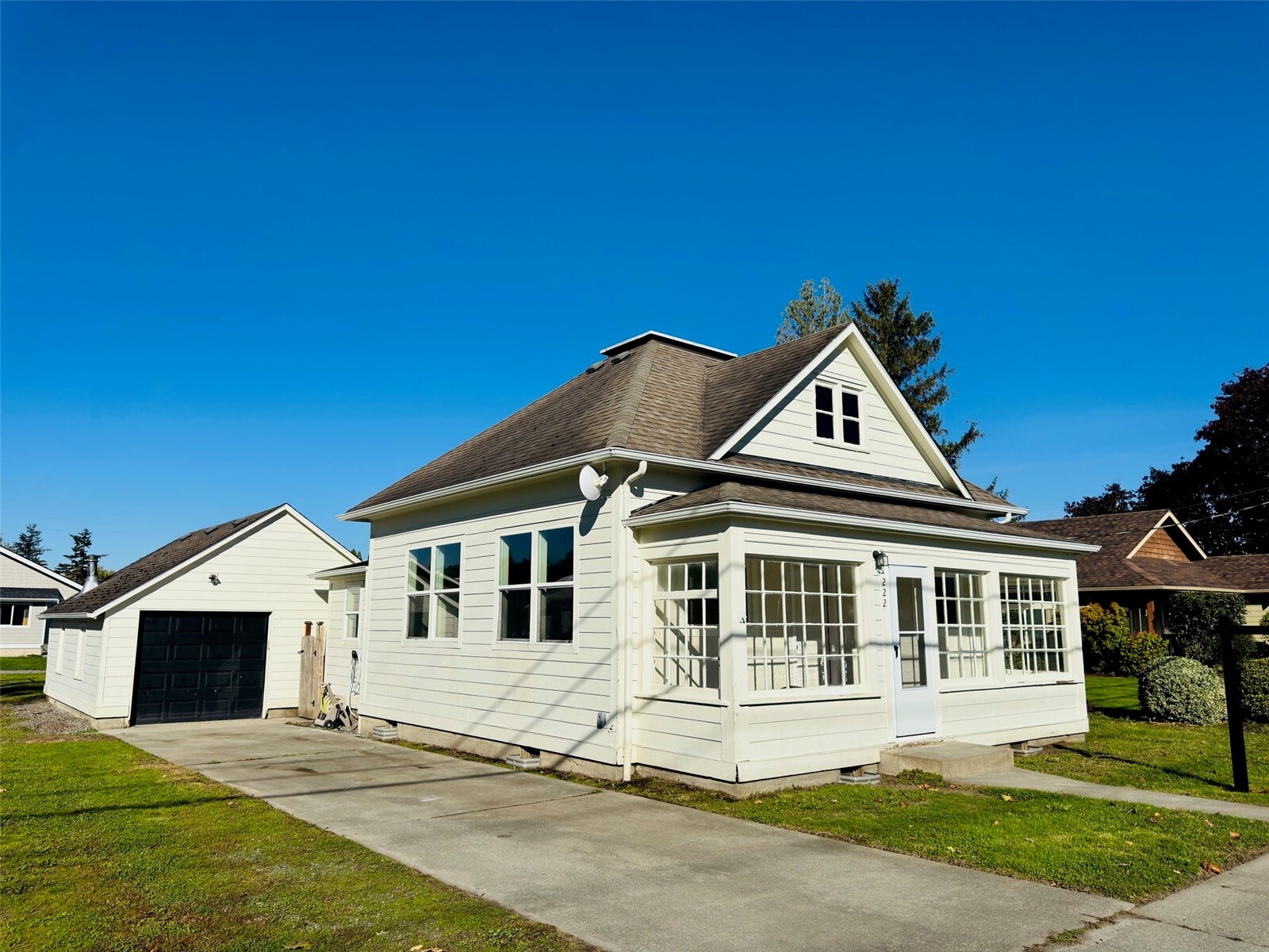 222 Front Street Property Photo 19