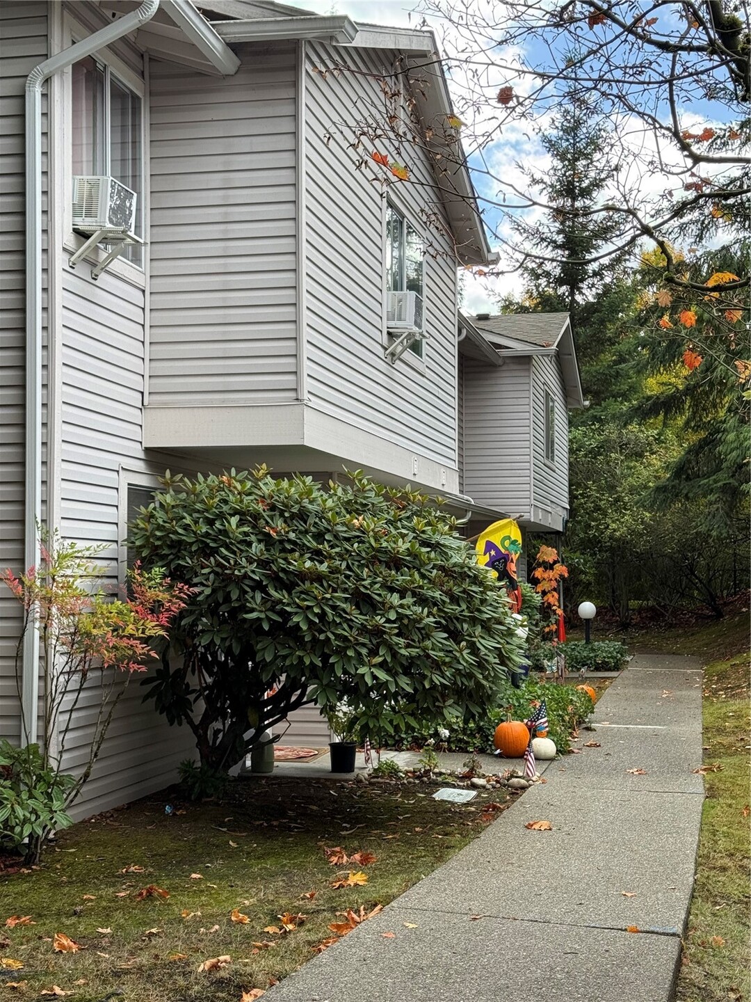 18910 Bothell Everett Highway D-4 Property Photo 2