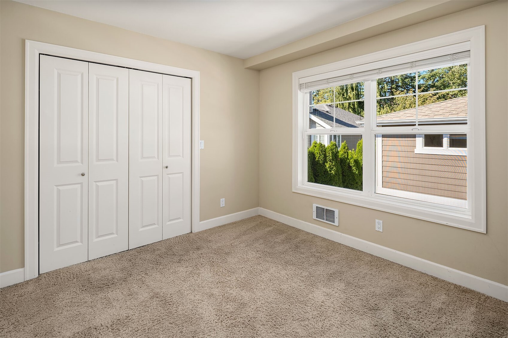 605 11th Avenue Property Photo 25