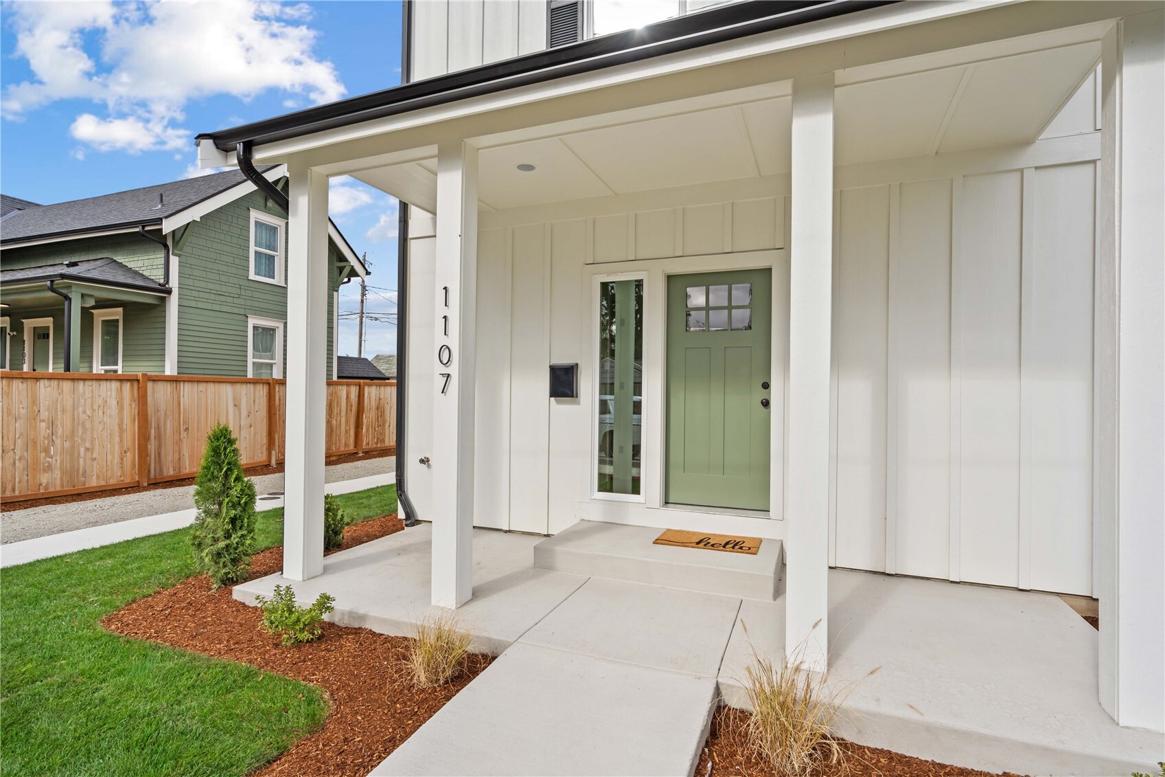 1107 E 64th Street Property Photo 3