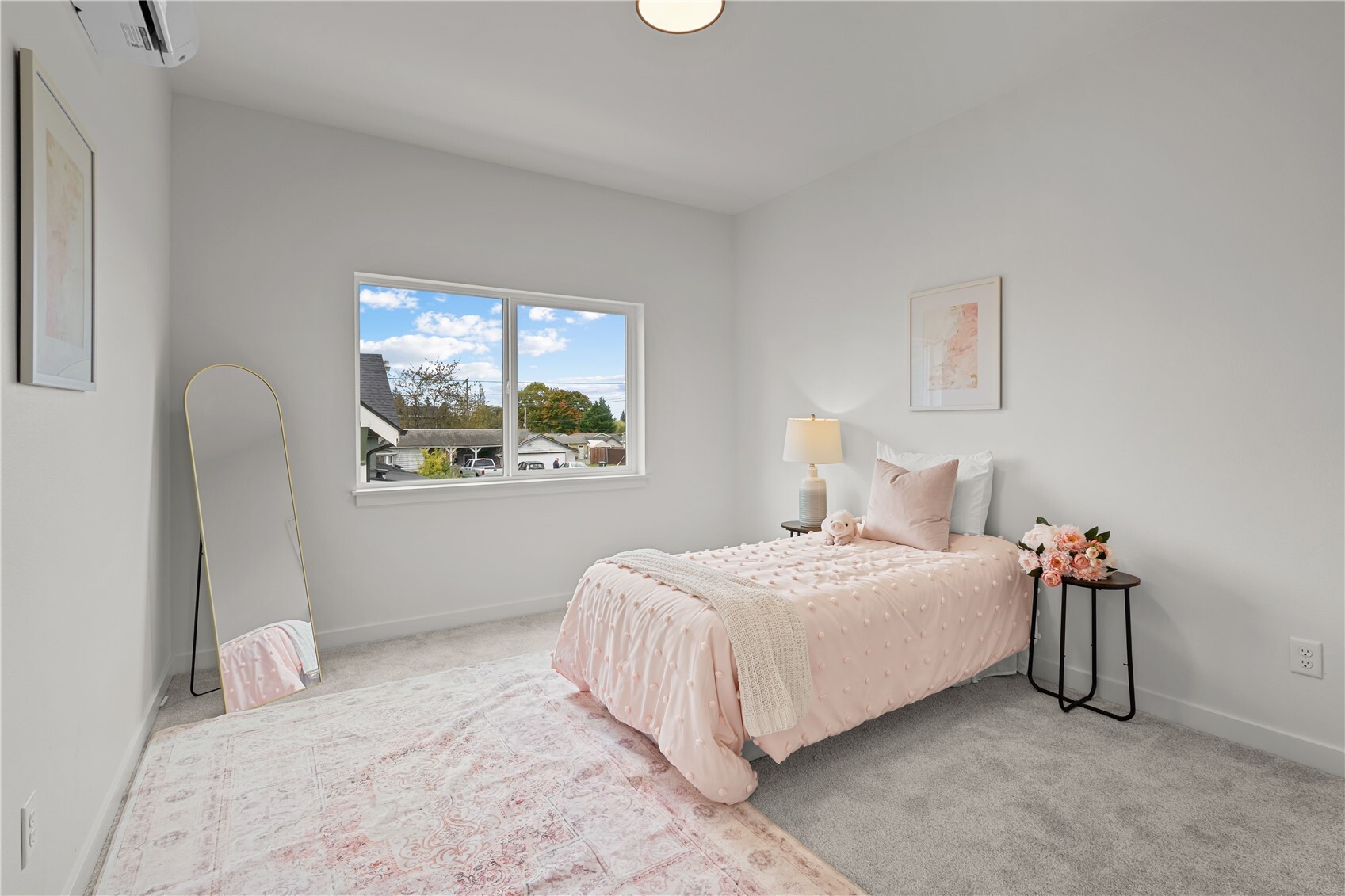 1107 E 64th Street Property Photo 19