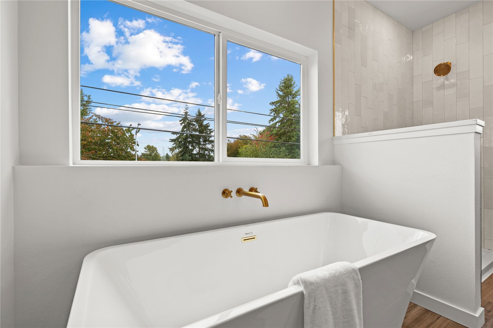 1107 E 64th Street Property Photo 22