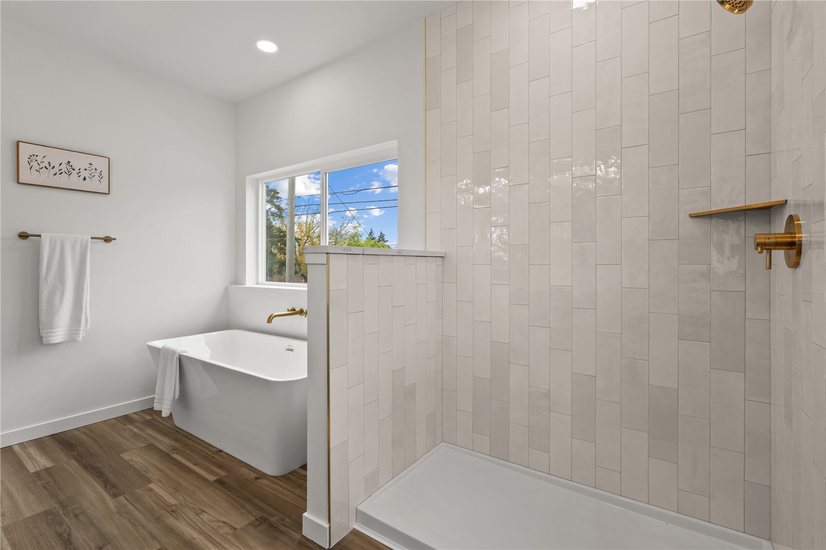 1107 E 64th Street Property Photo 23