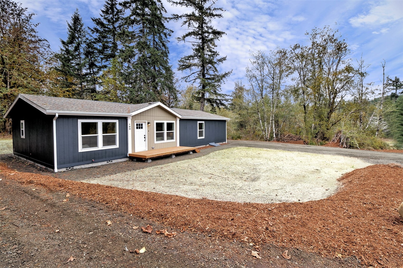 180 W Artesian Drive Property Photo 1