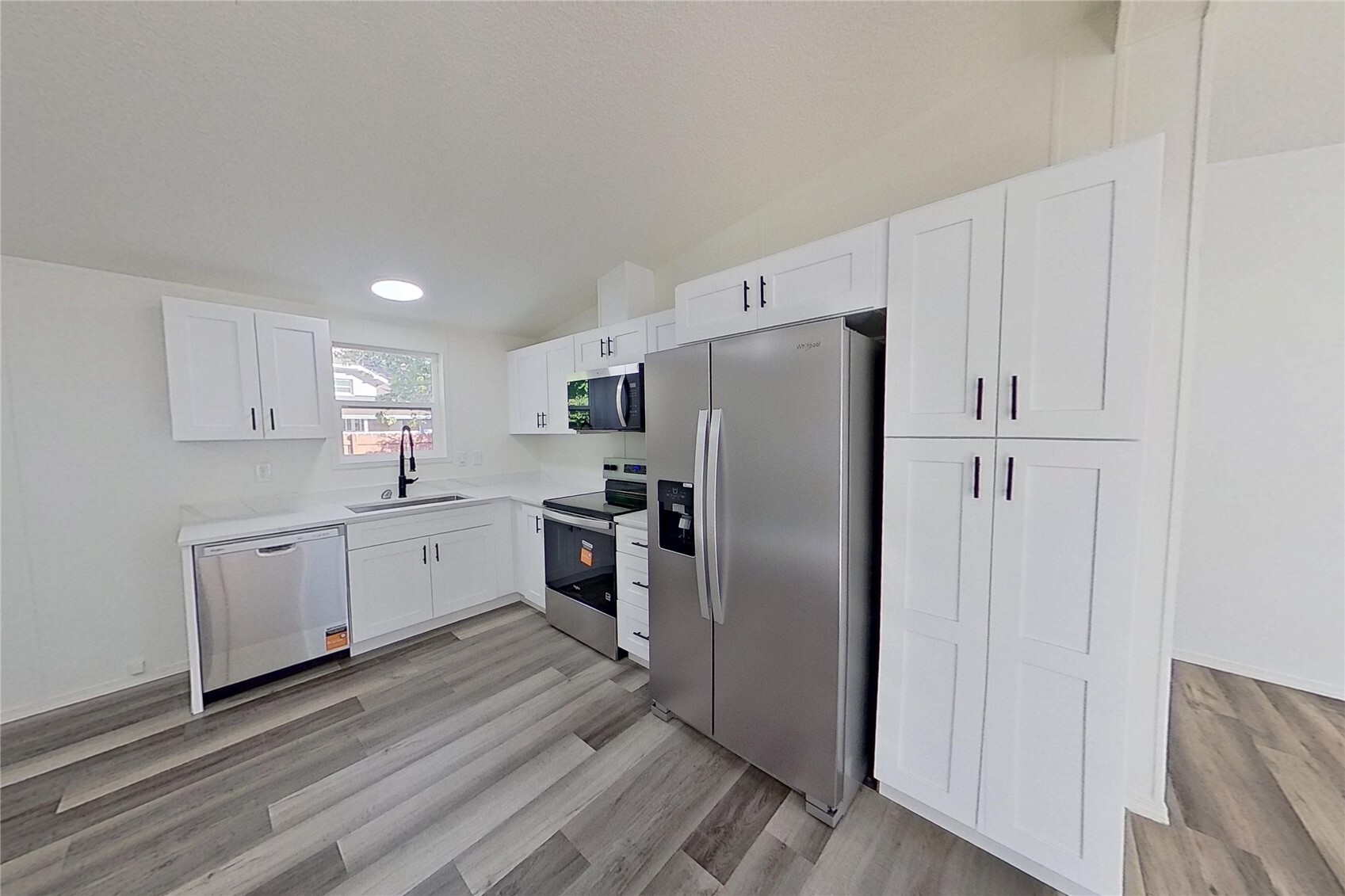 14903 Voss Place Property Photo 3