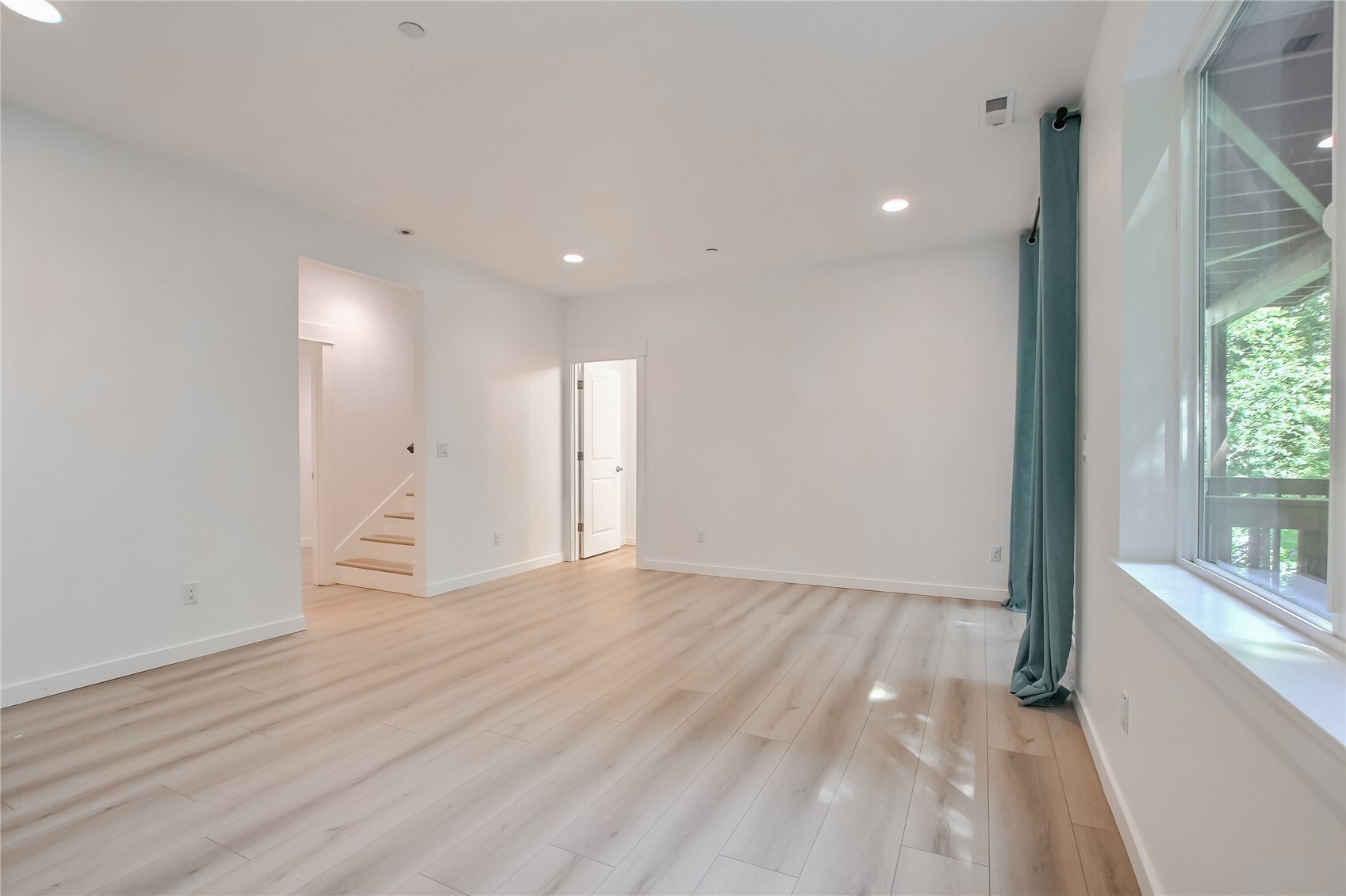 16426 85th Place Property Photo 16