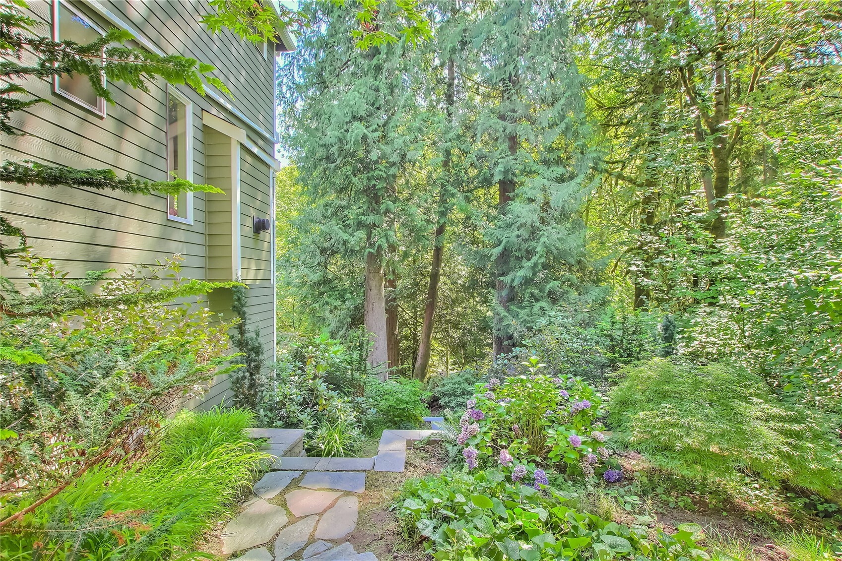 16426 85th Place Property Photo 34