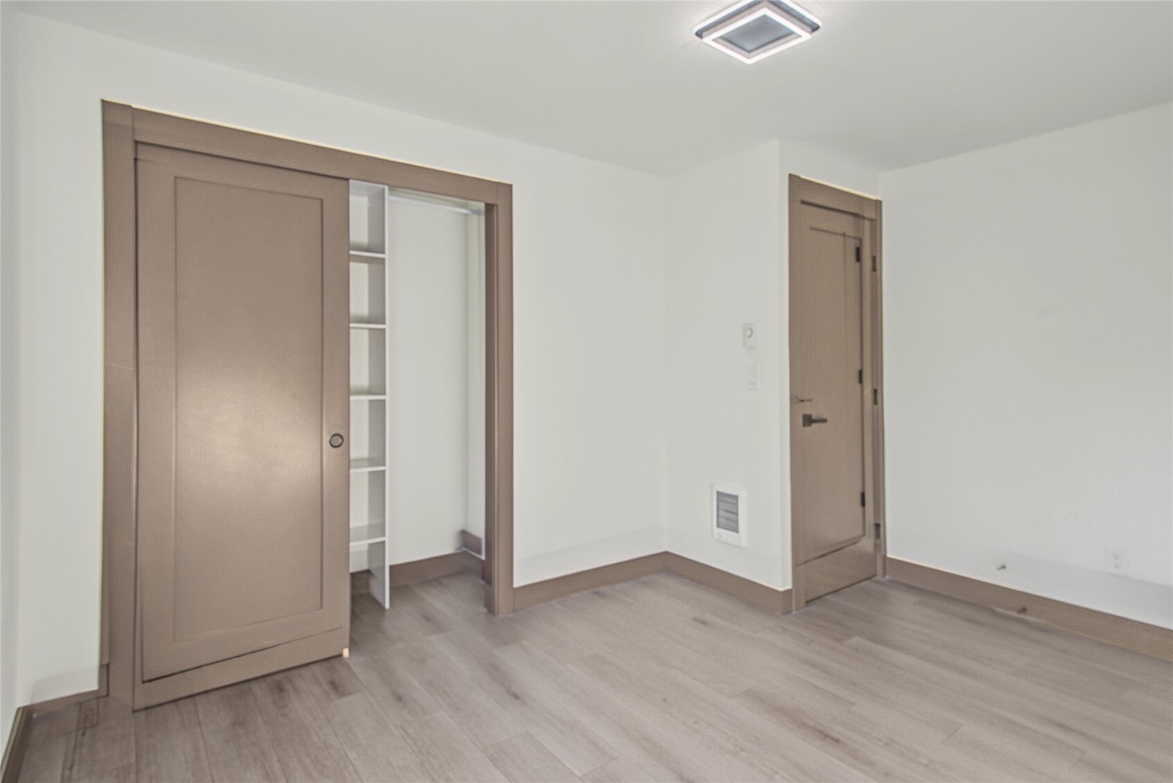 8407 Woodbourne Drive Property Photo 23