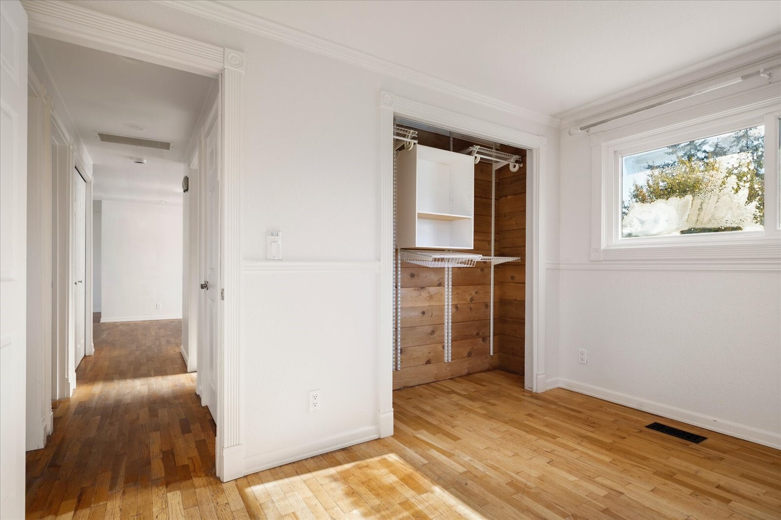 569 Se 6th Avenue Property Photo 12