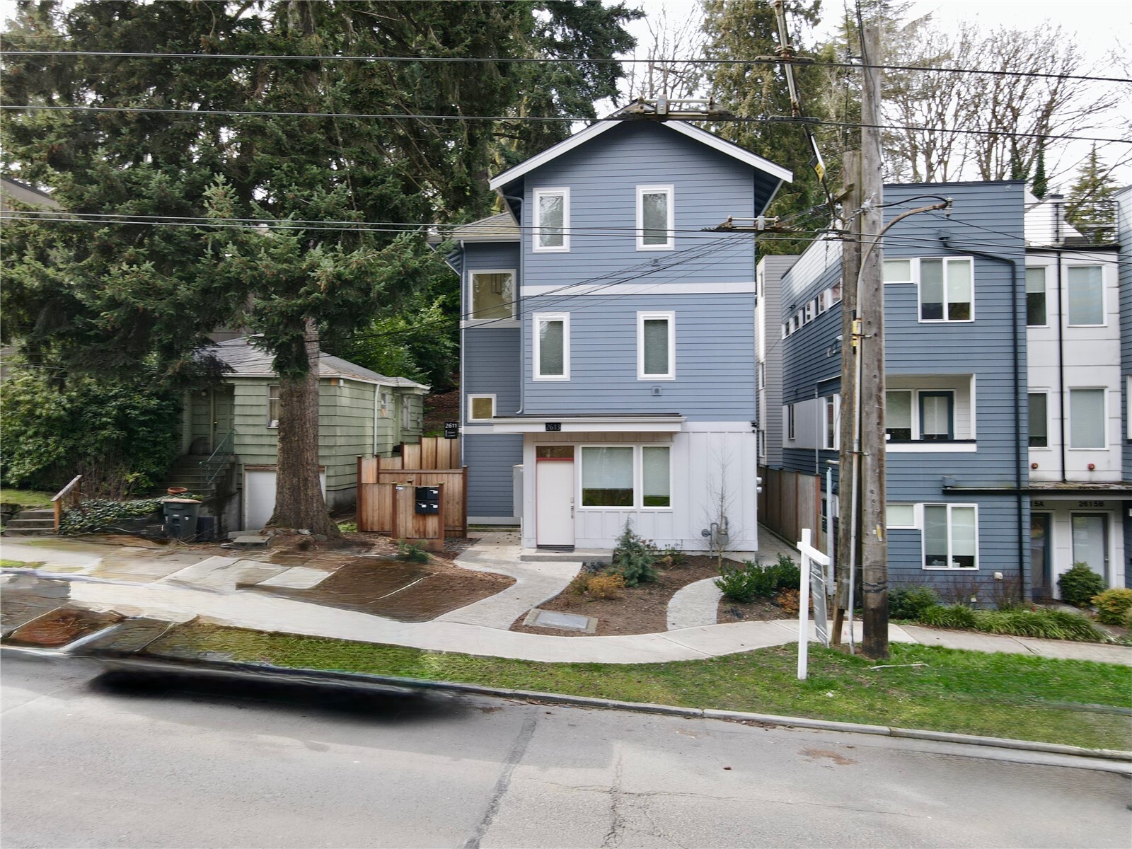 2613 3rd Avenue Property Photo 1