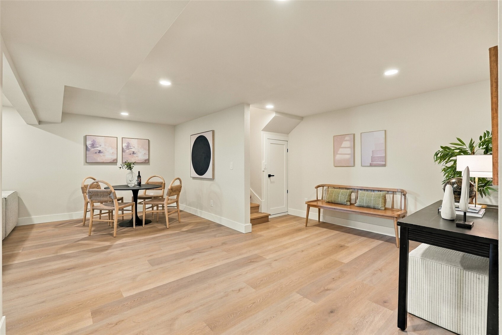 17028 Larch Way Property Photo 23