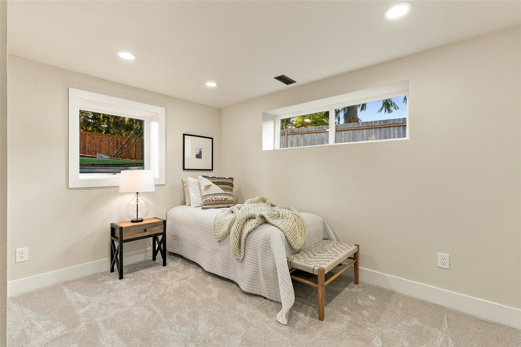 17028 Larch Way Property Photo 24