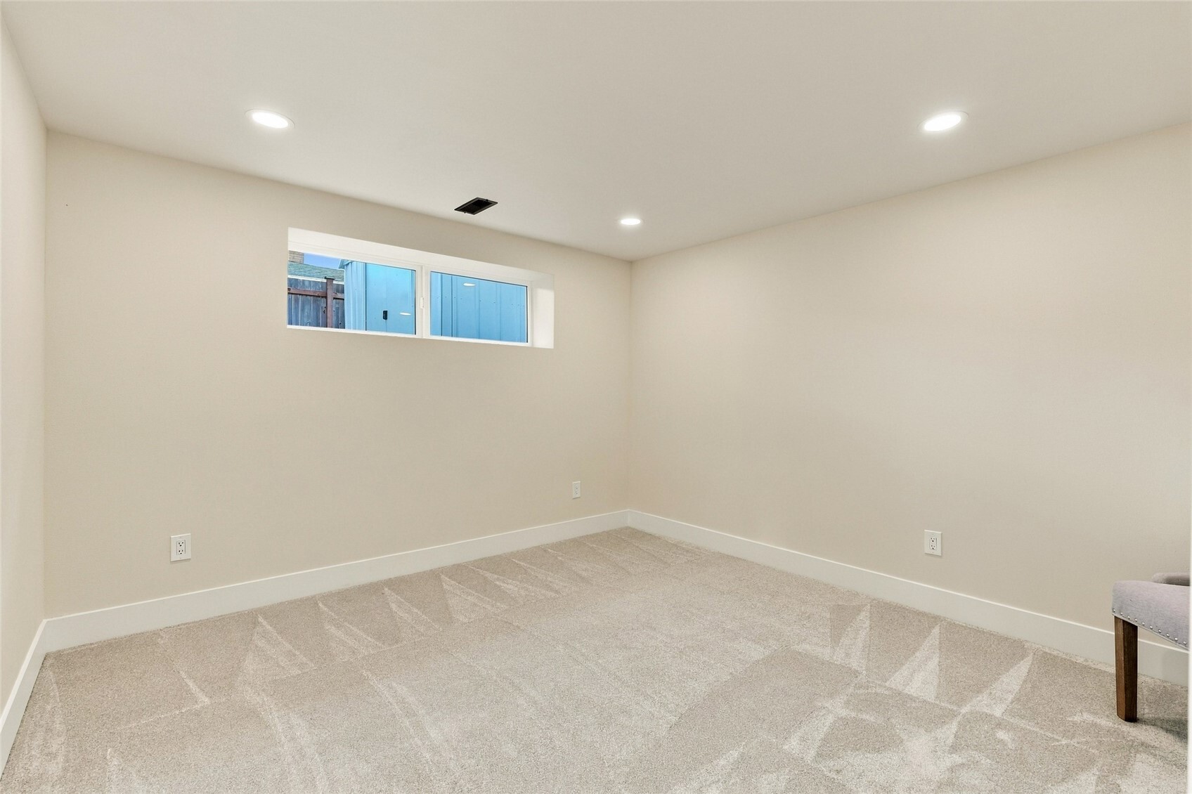 17028 Larch Way Property Photo 26