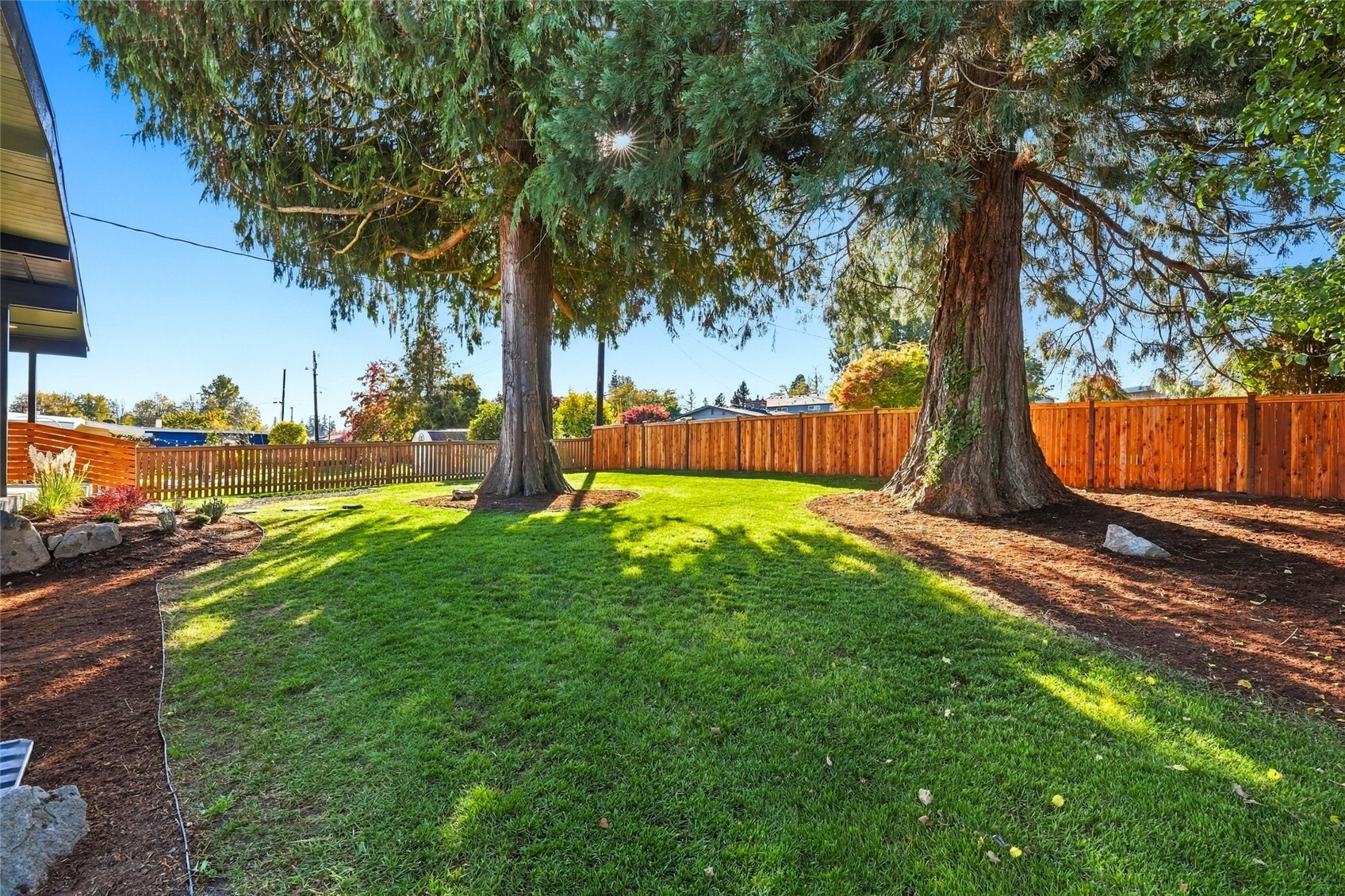 17028 Larch Way Property Photo 36