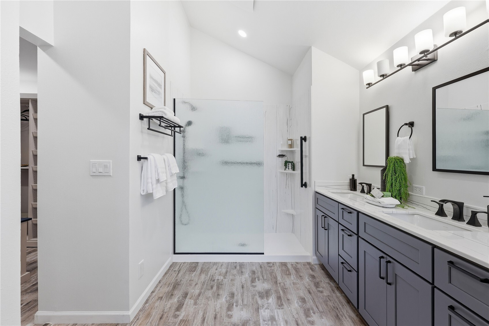1827 218th Place Property Photo 11