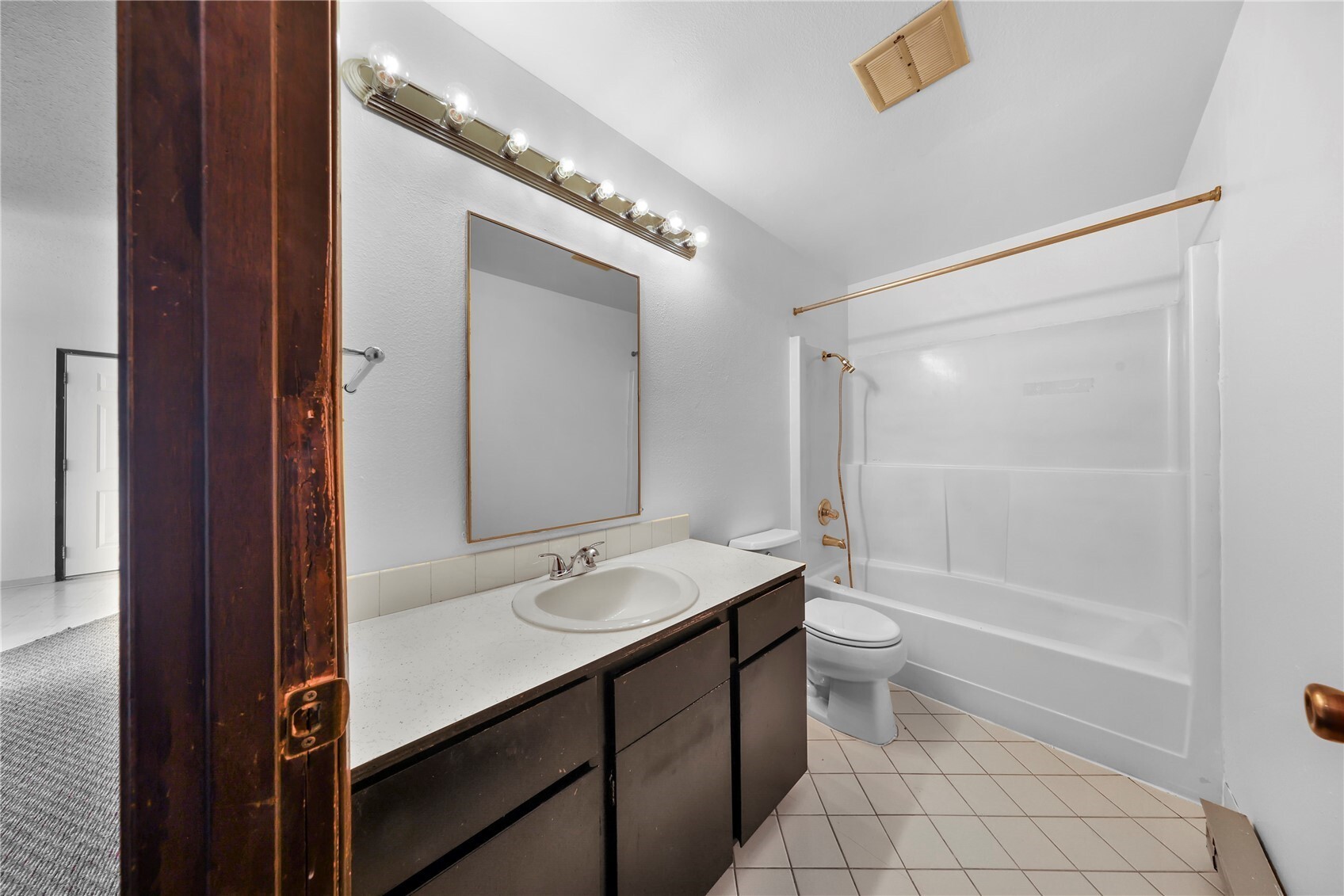 2312 Orleans Street Property Photo 29