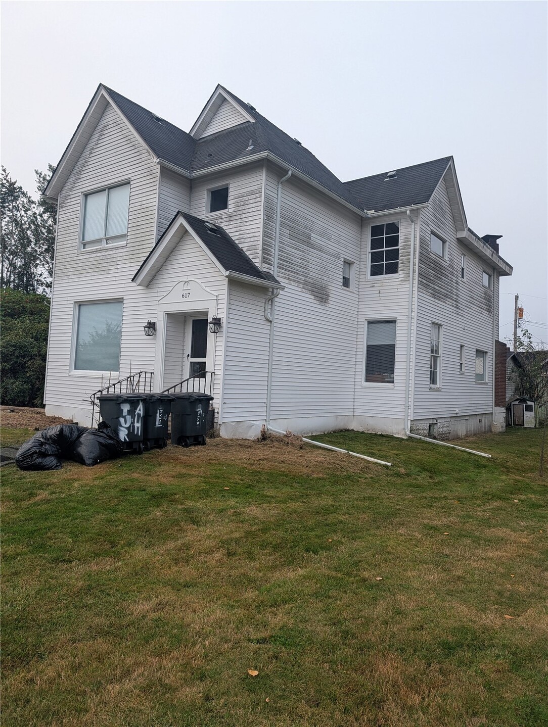 617 N L Street Property Photo 2