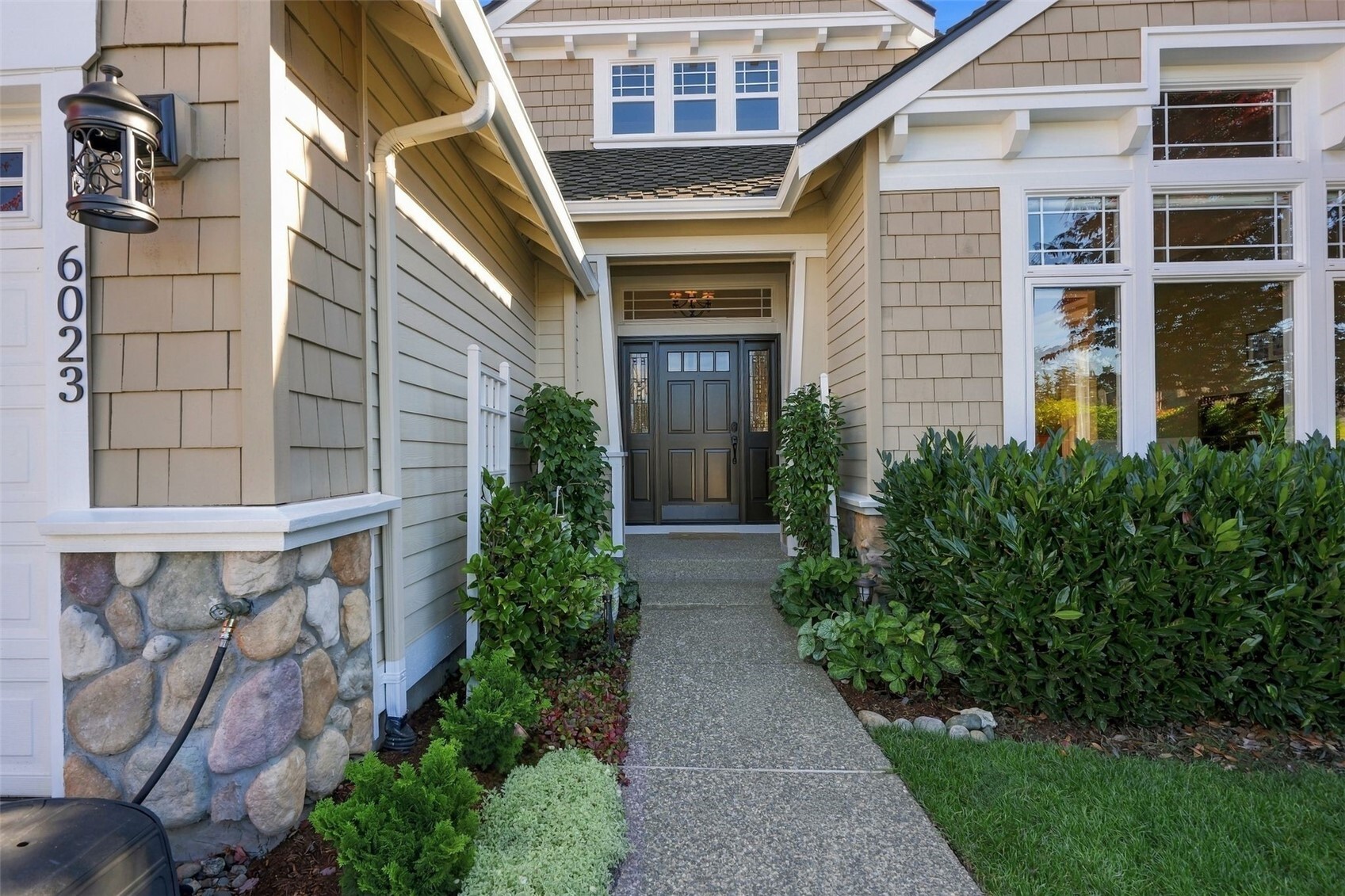 6023 Clubhouse Lane Property Photo 5