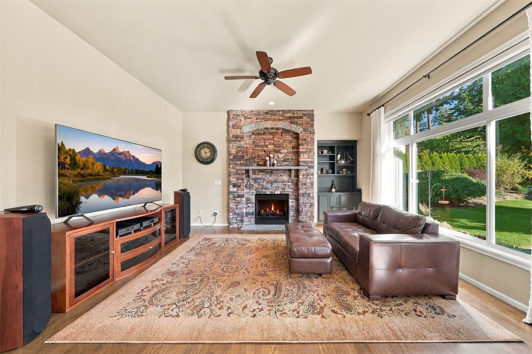 6023 Clubhouse Lane Property Photo 11