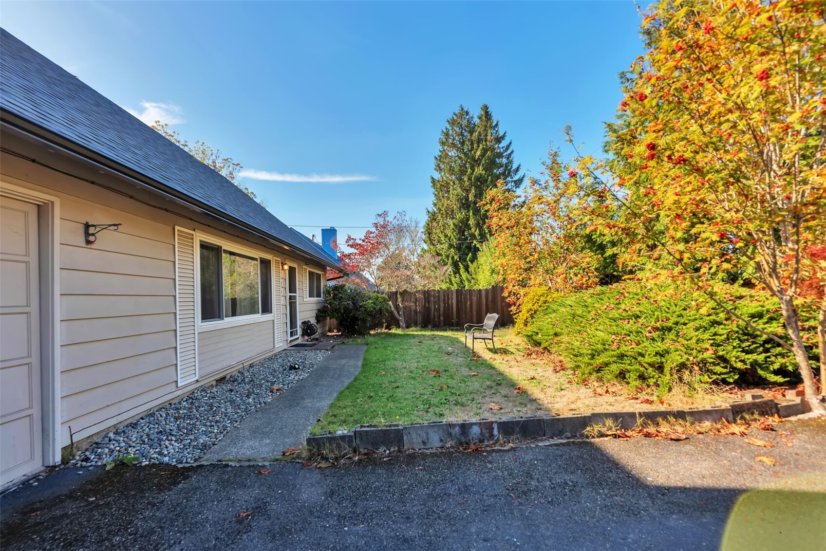 175 S 3723 Property Photo 2