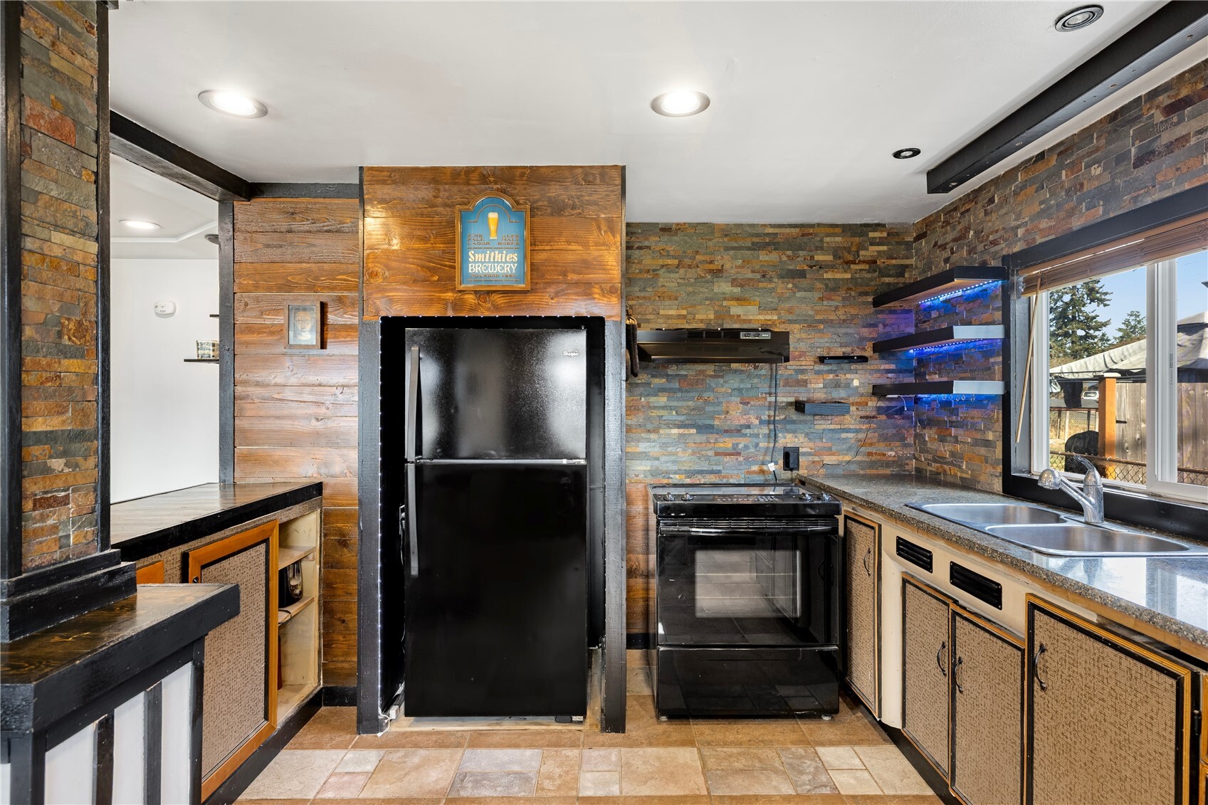 1207 Violet Meadow Street Property Photo 8