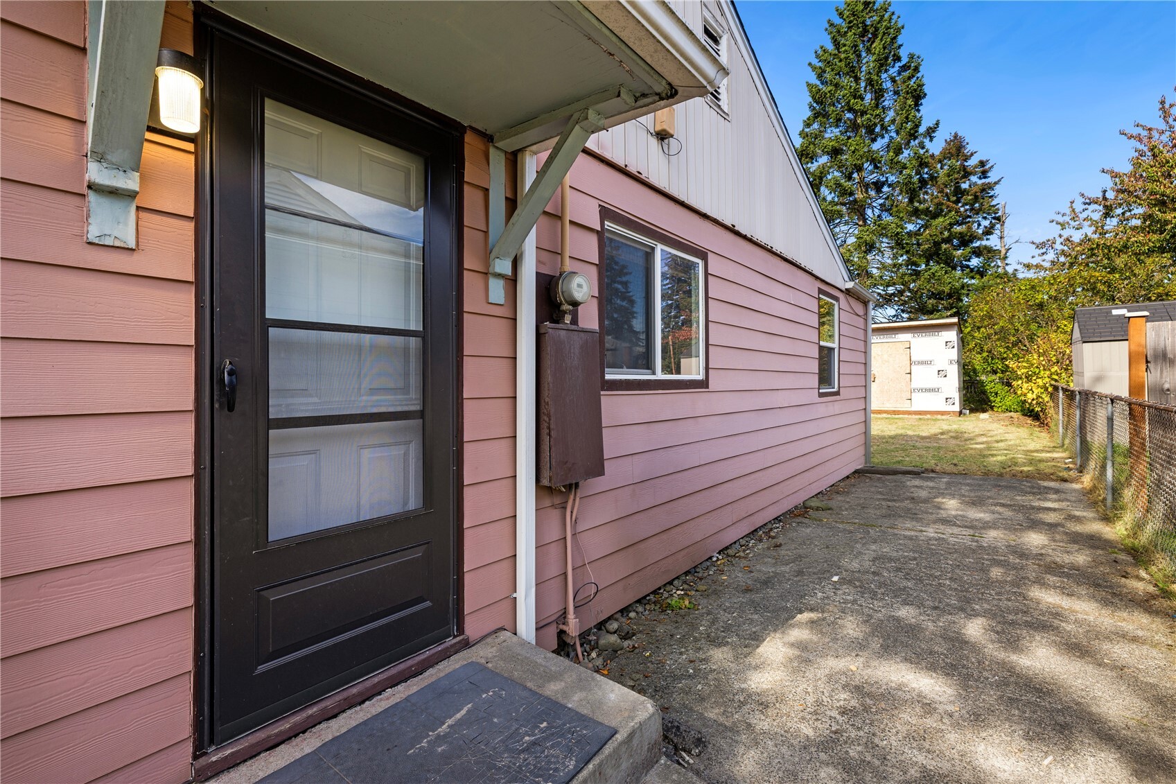 1207 Violet Meadow Street Property Photo 19