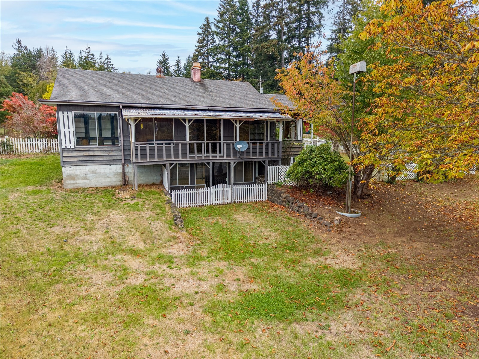 200 E Willey Lane Property Photo 3