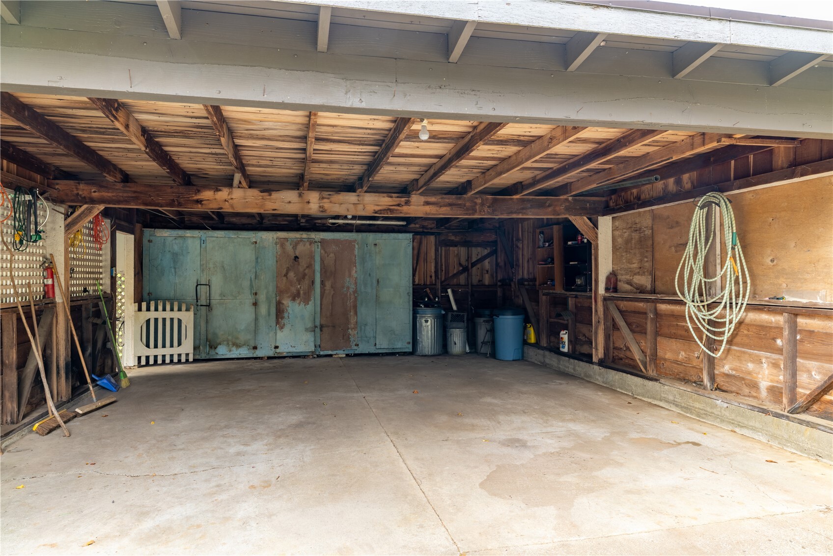 200 E Willey Lane Property Photo 24