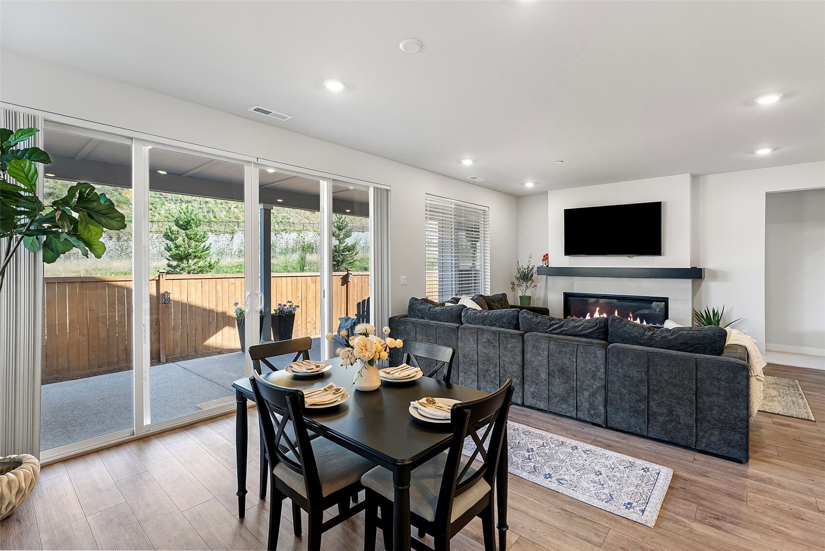 23606 Arbors Terrace Road Property Photo 2