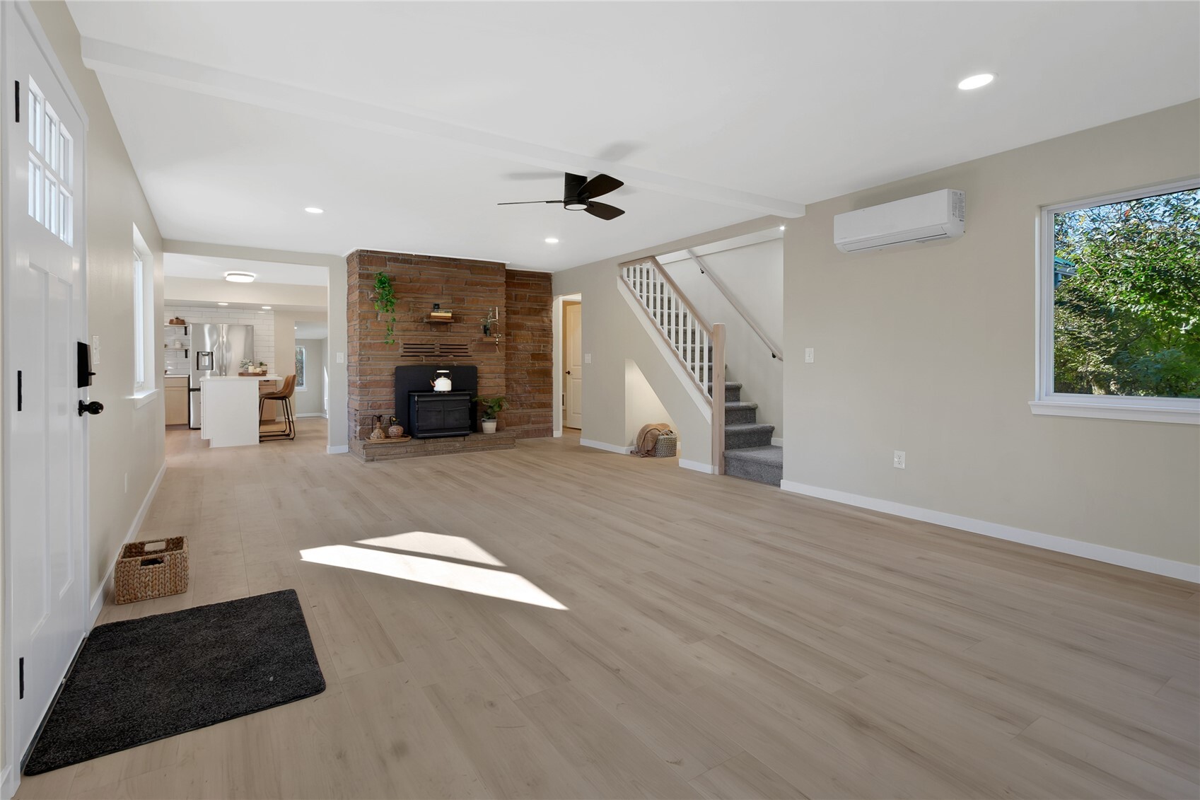 50214 E Mountain Highway Property Photo 14