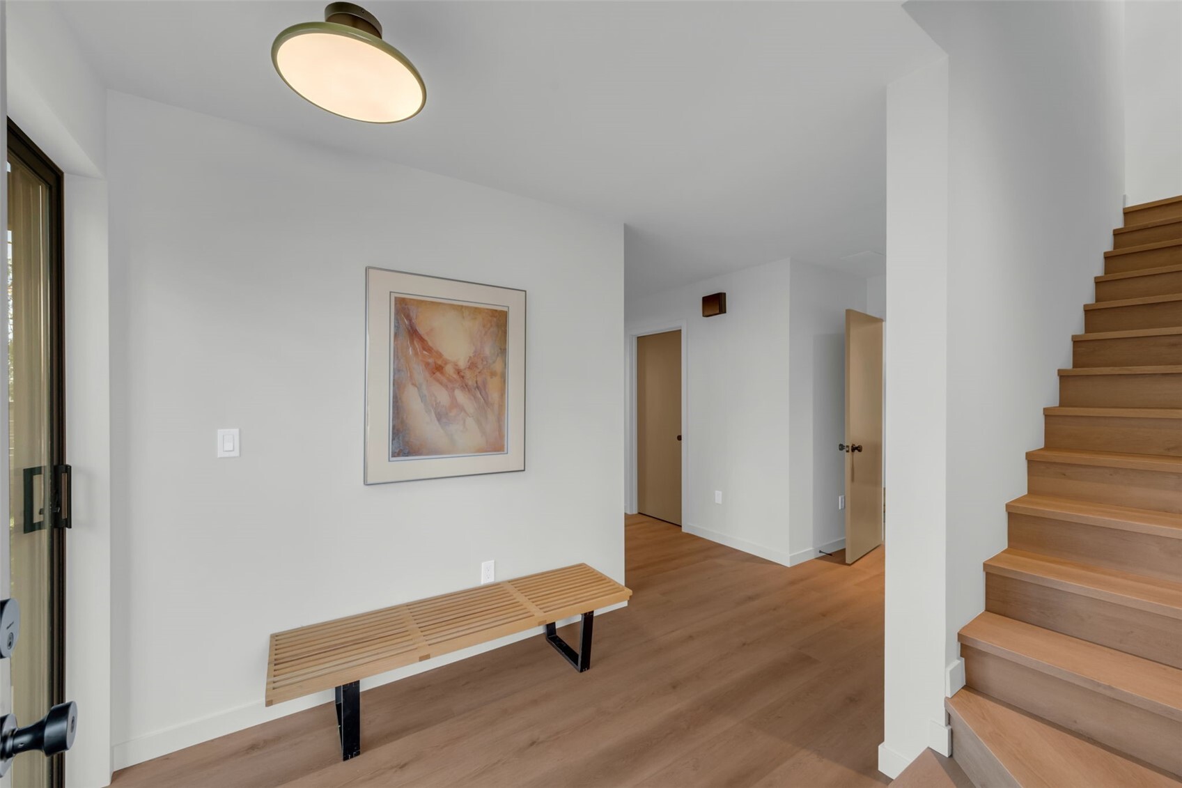 5201 S Holly Street Property Photo 3