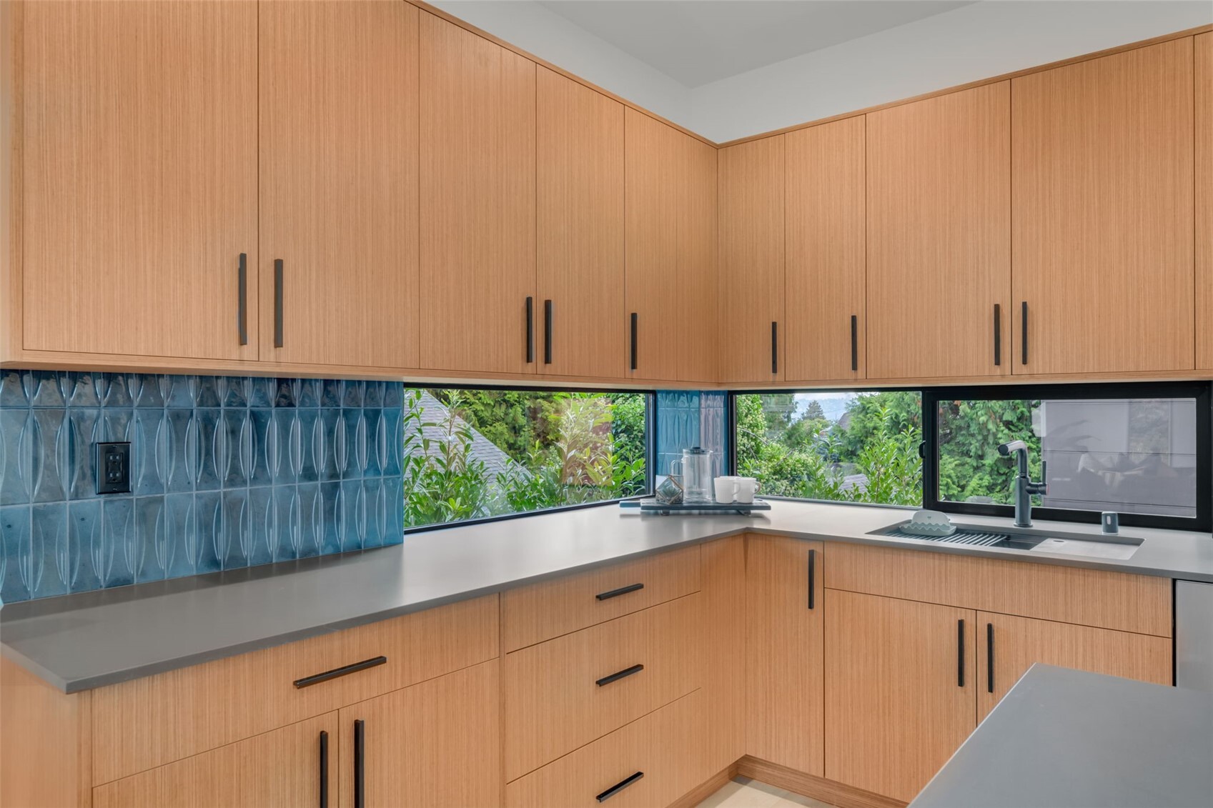 5201 S Holly Street Property Photo 18