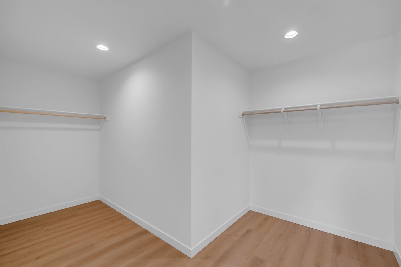 5201 S Holly Street Property Photo 24
