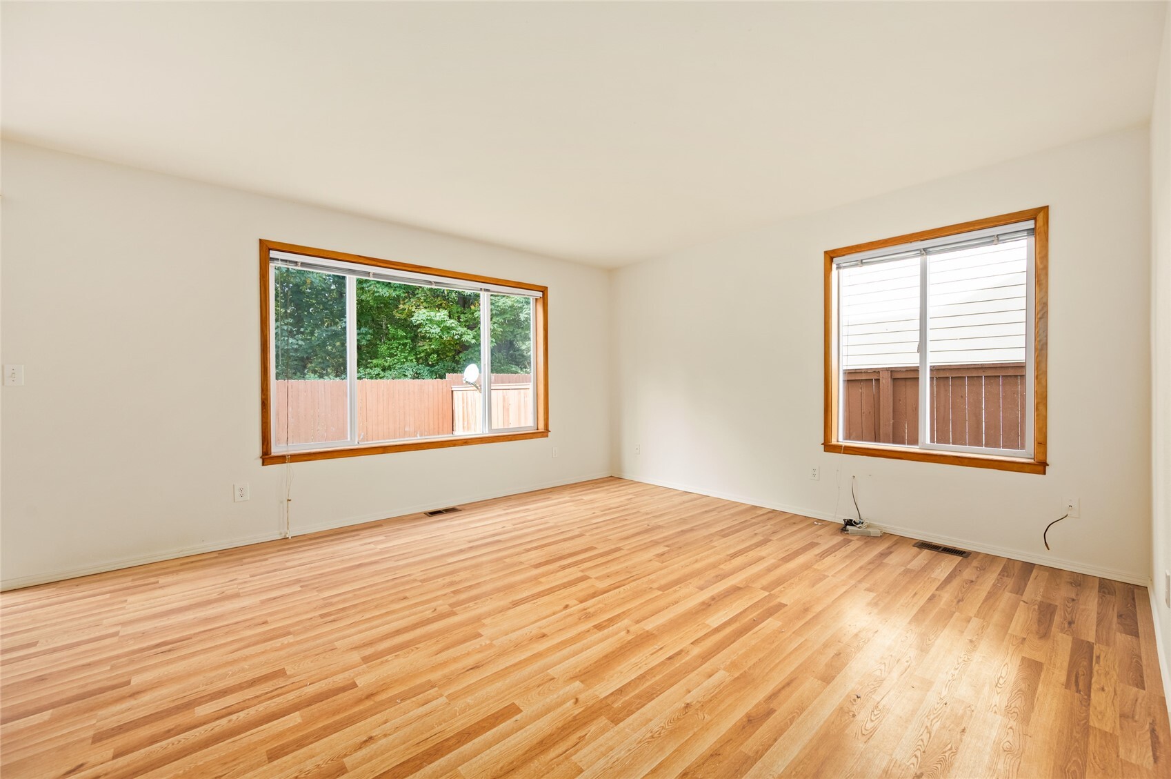 26120 74th Ave Property Photo 9