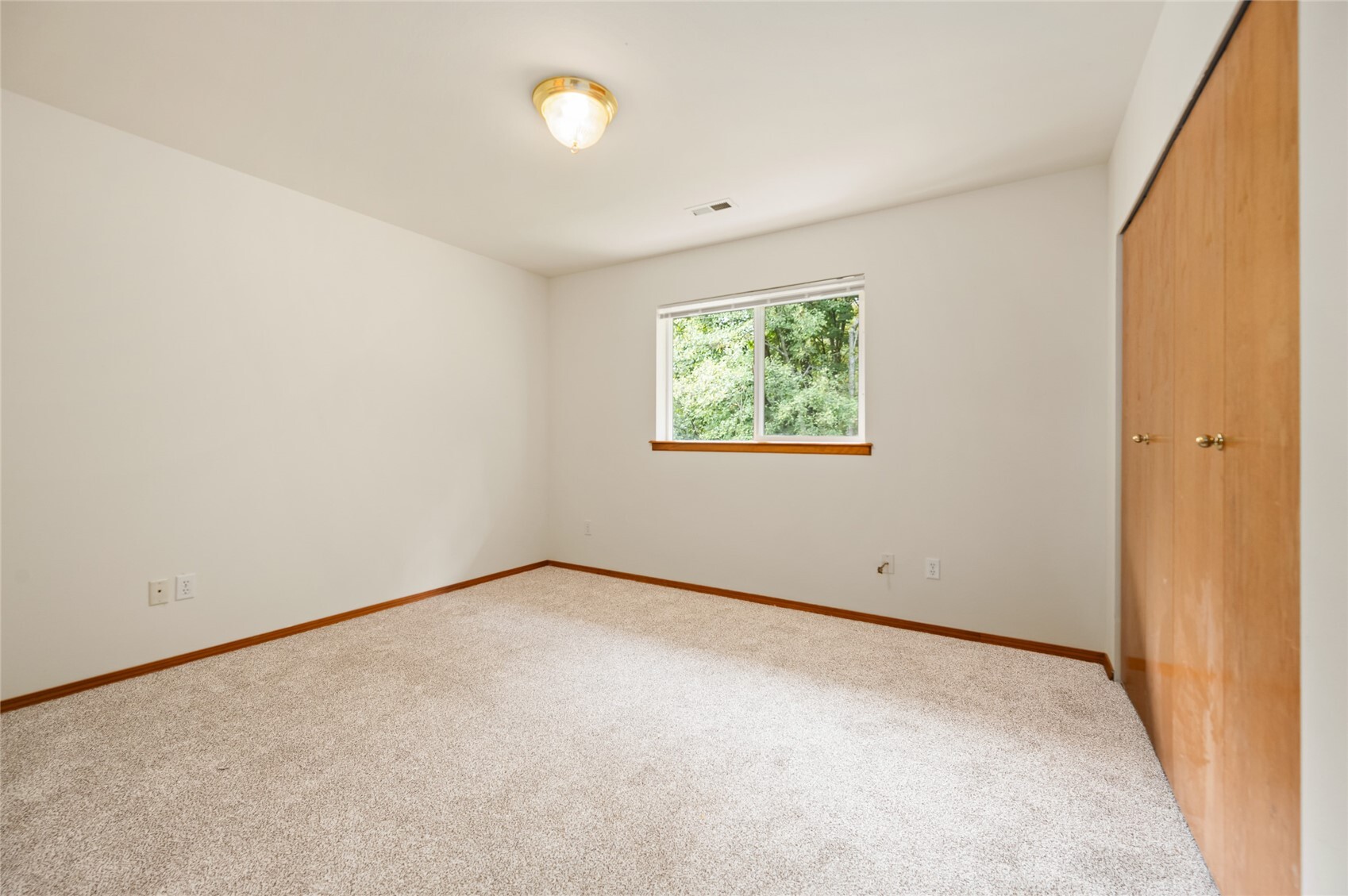26120 74th Ave Property Photo 23