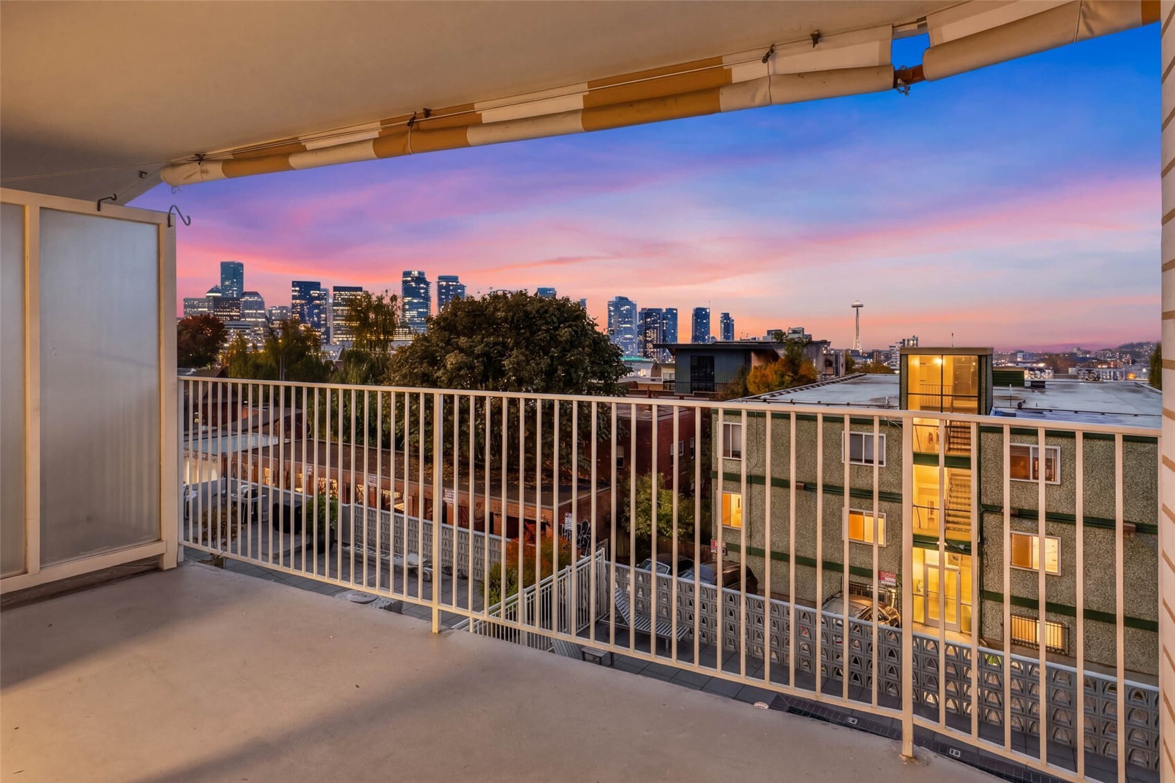 525 Belmont Avenue 3c Property Photo 18