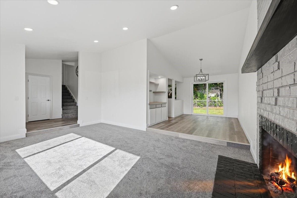 10335 99th Street Property Photo 5