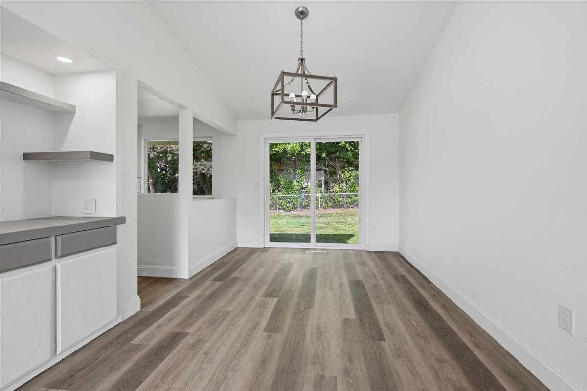 10335 99th Street Property Photo 6