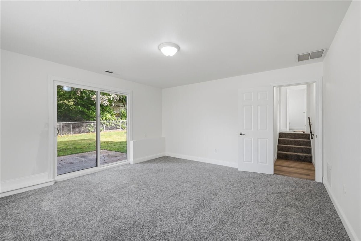 10335 99th Street Property Photo 20