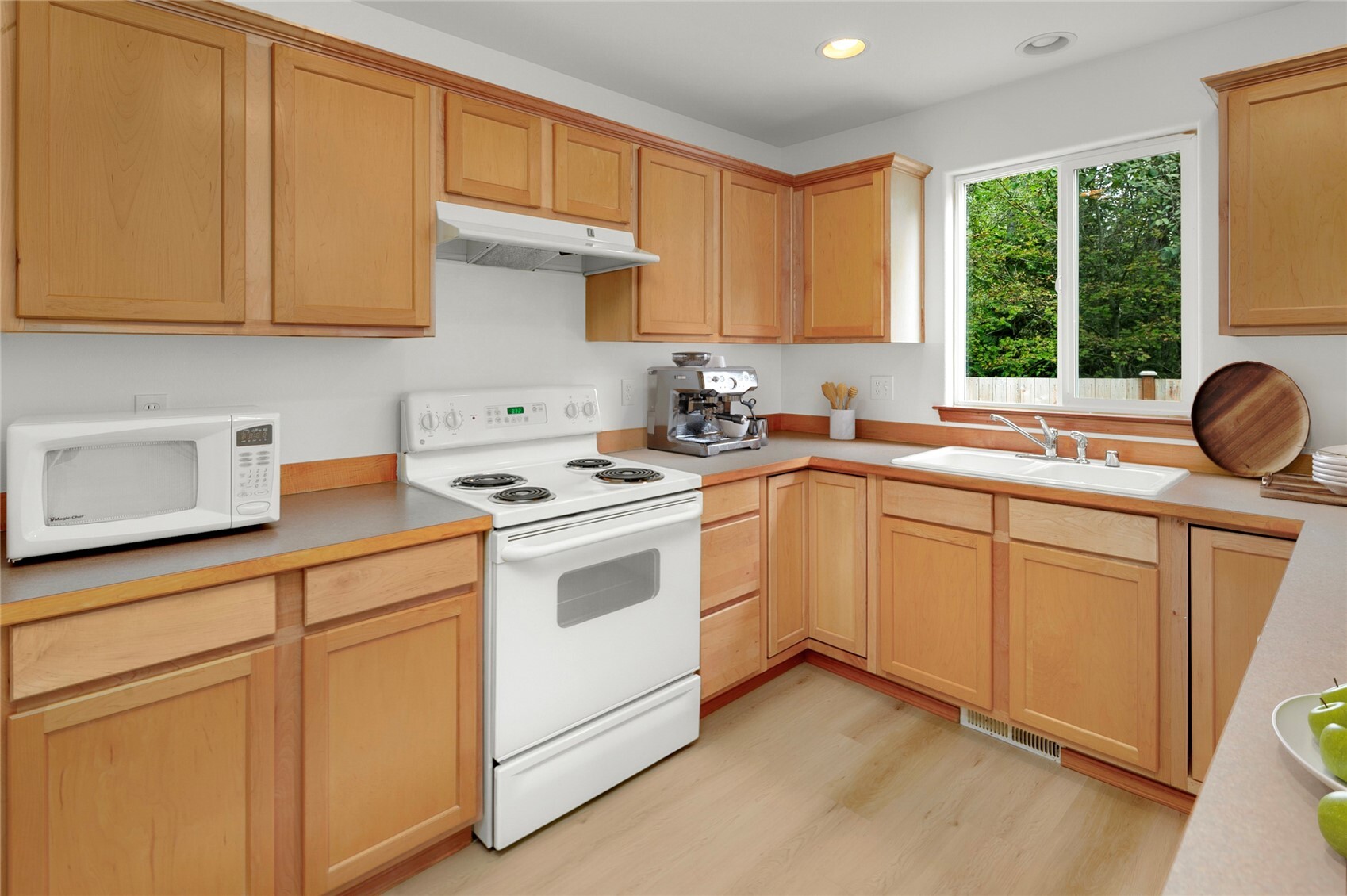 1024 186th Street Property Photo 9