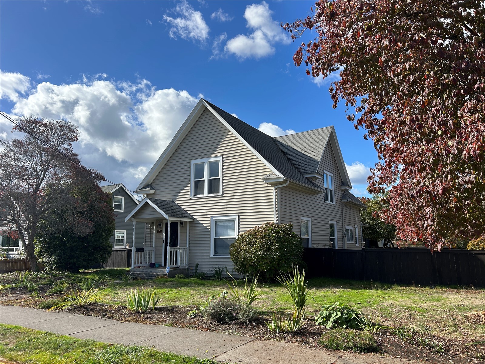 504 7th Street Property Photo 2
