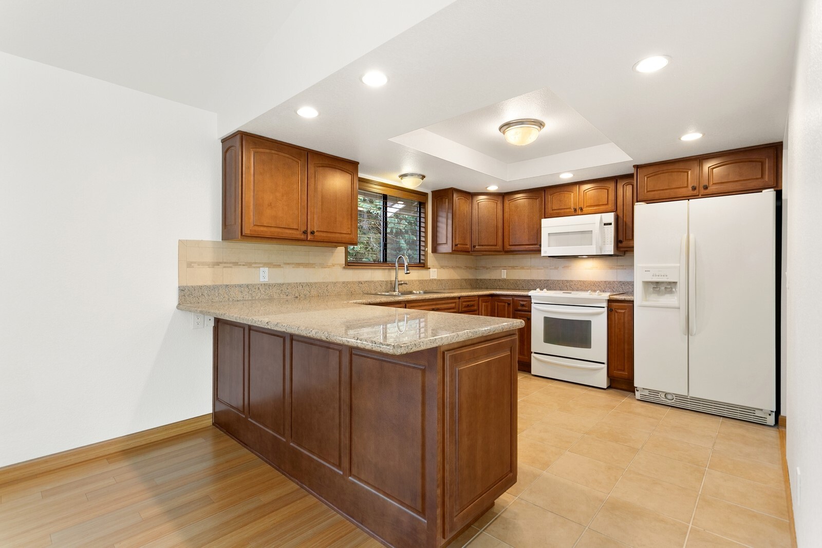 9370 Saint Johns Place Property Photo 11