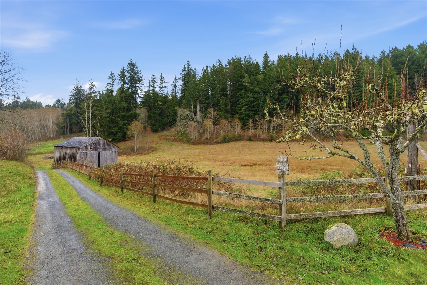 22628 Holgar Court Property Photo 2
