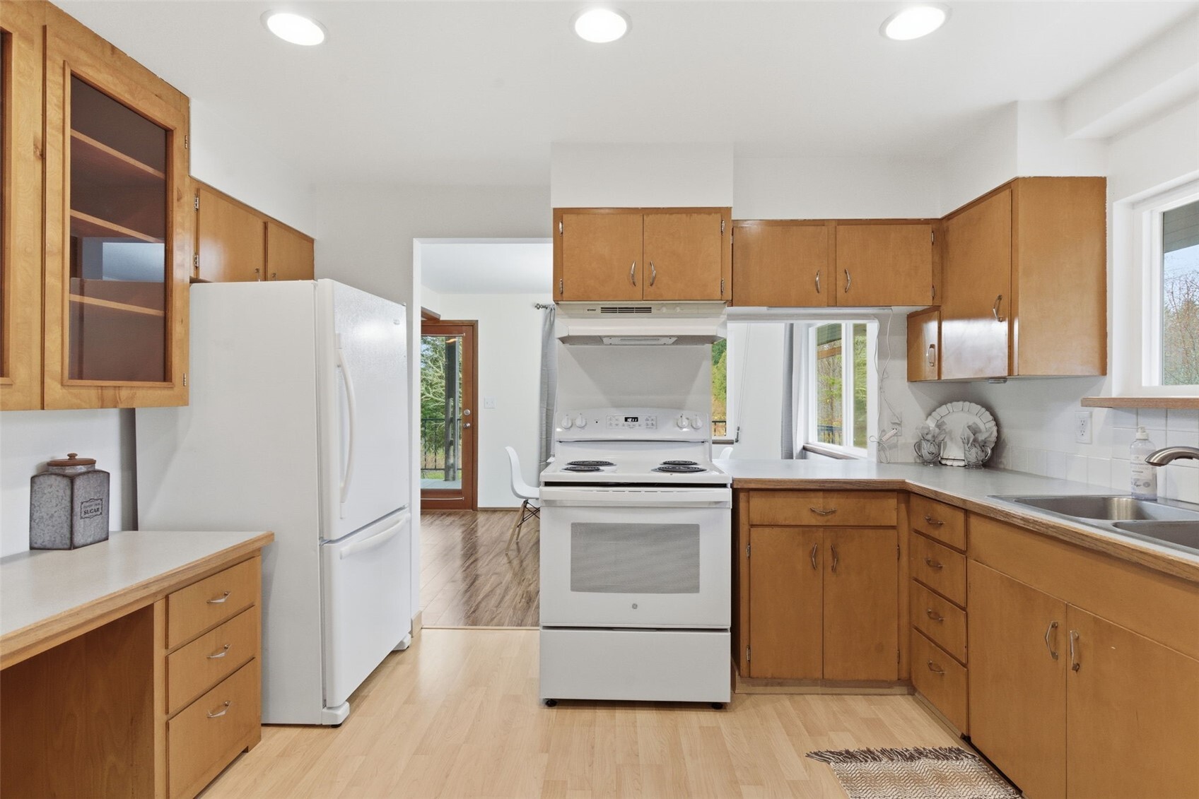 22628 Holgar Court Property Photo 11