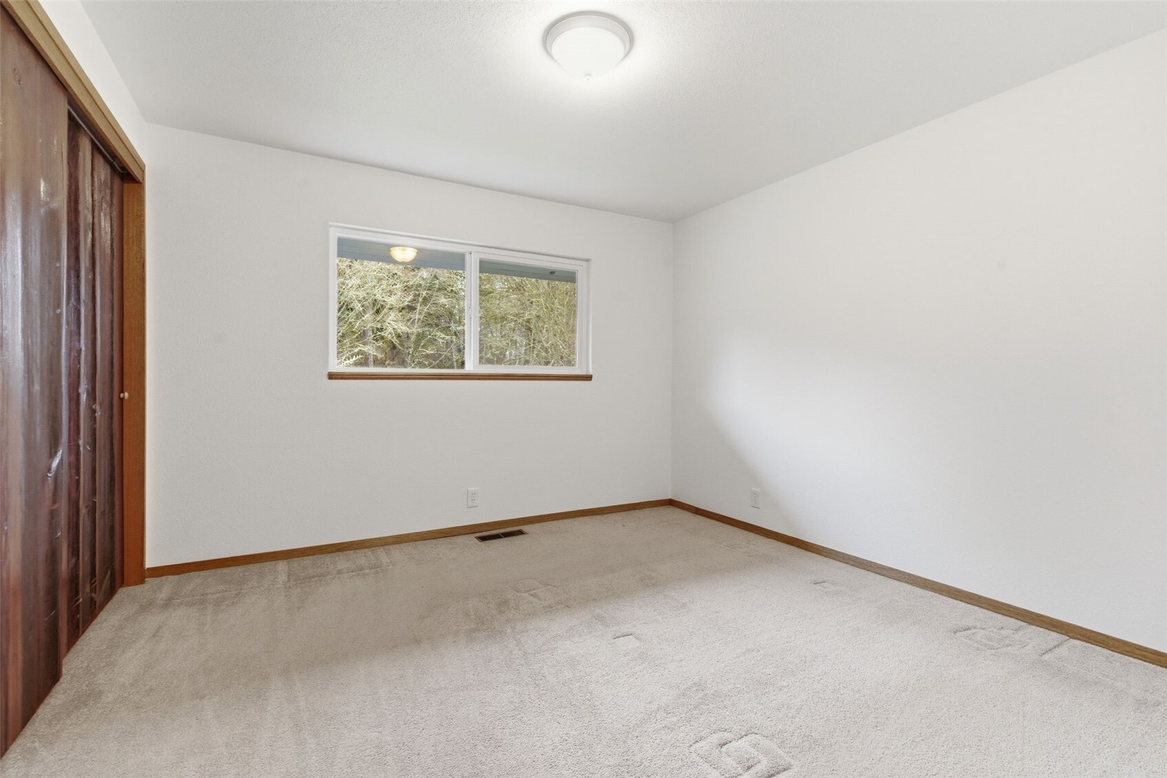 22628 Holgar Court Property Photo 17