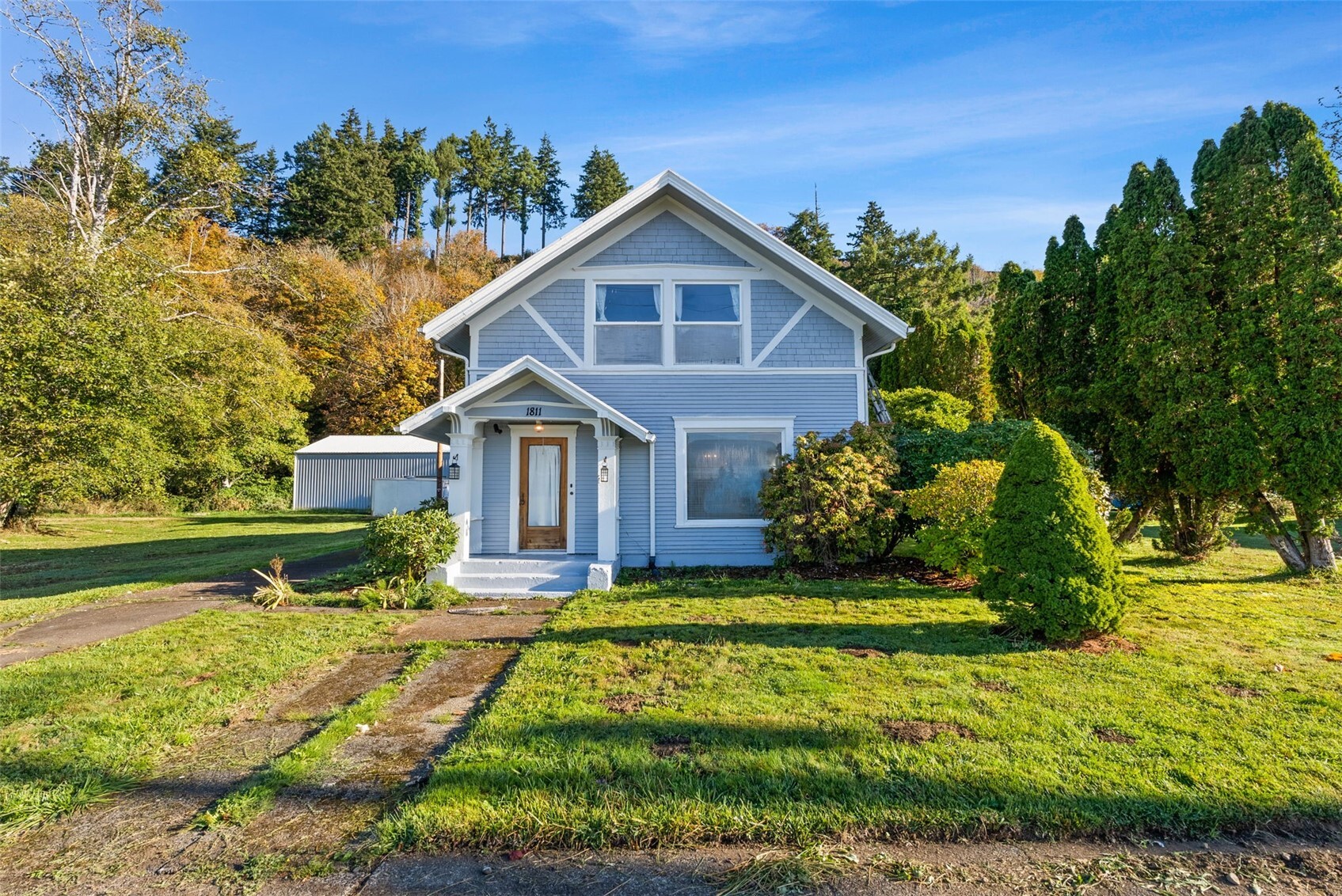 1811 Riverside Avenue Property Photo 1