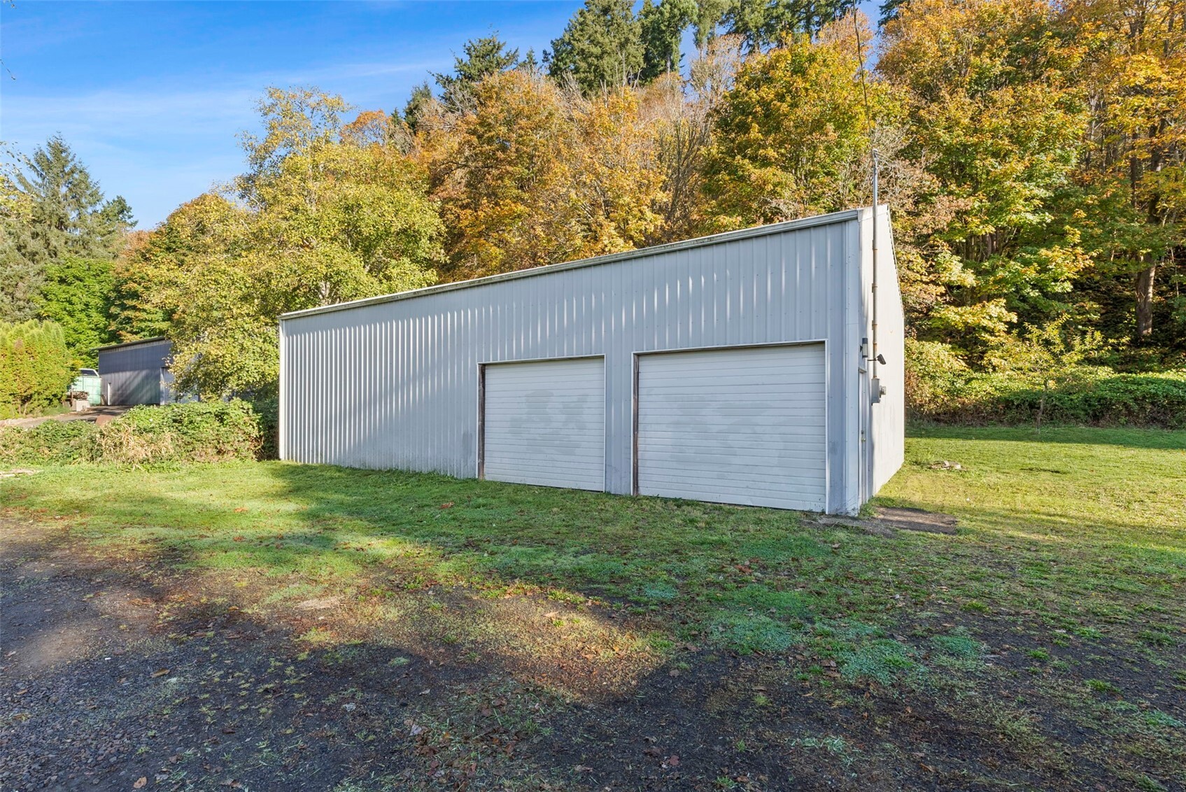 1811 Riverside Avenue Property Photo 4