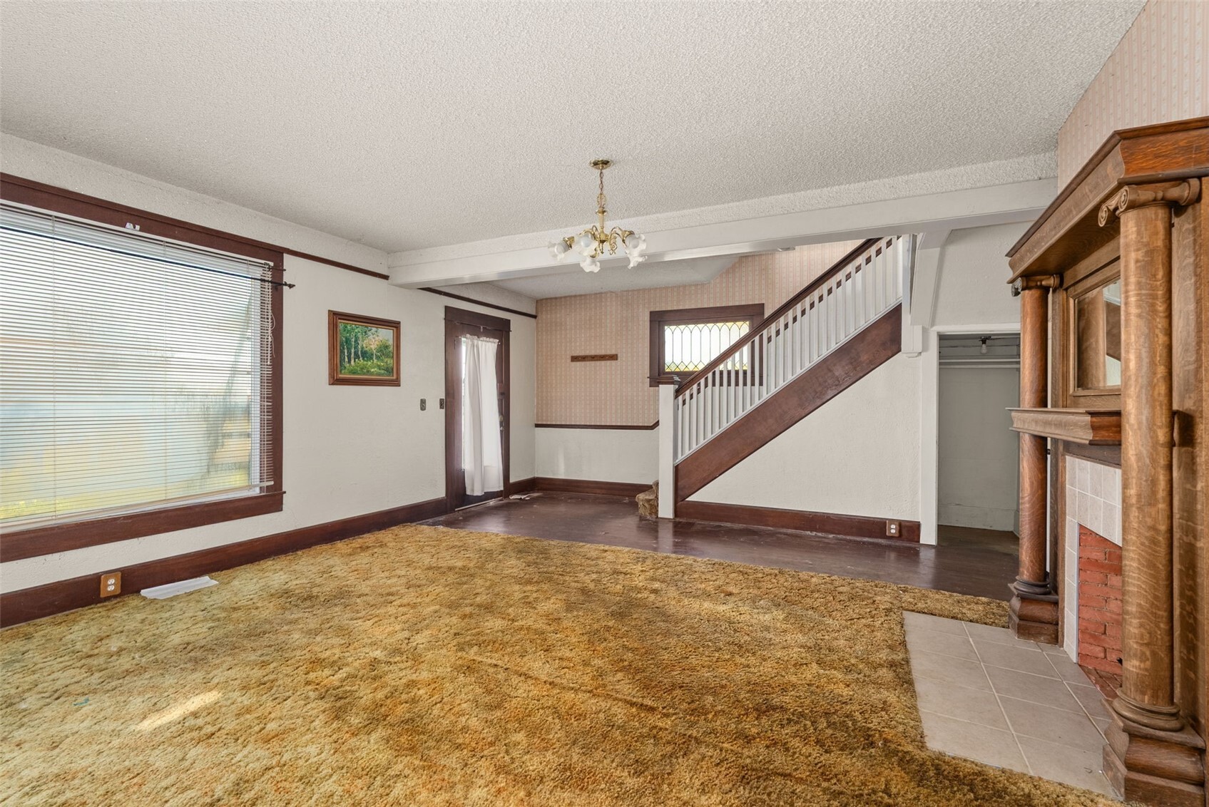 1811 Riverside Avenue Property Photo 7