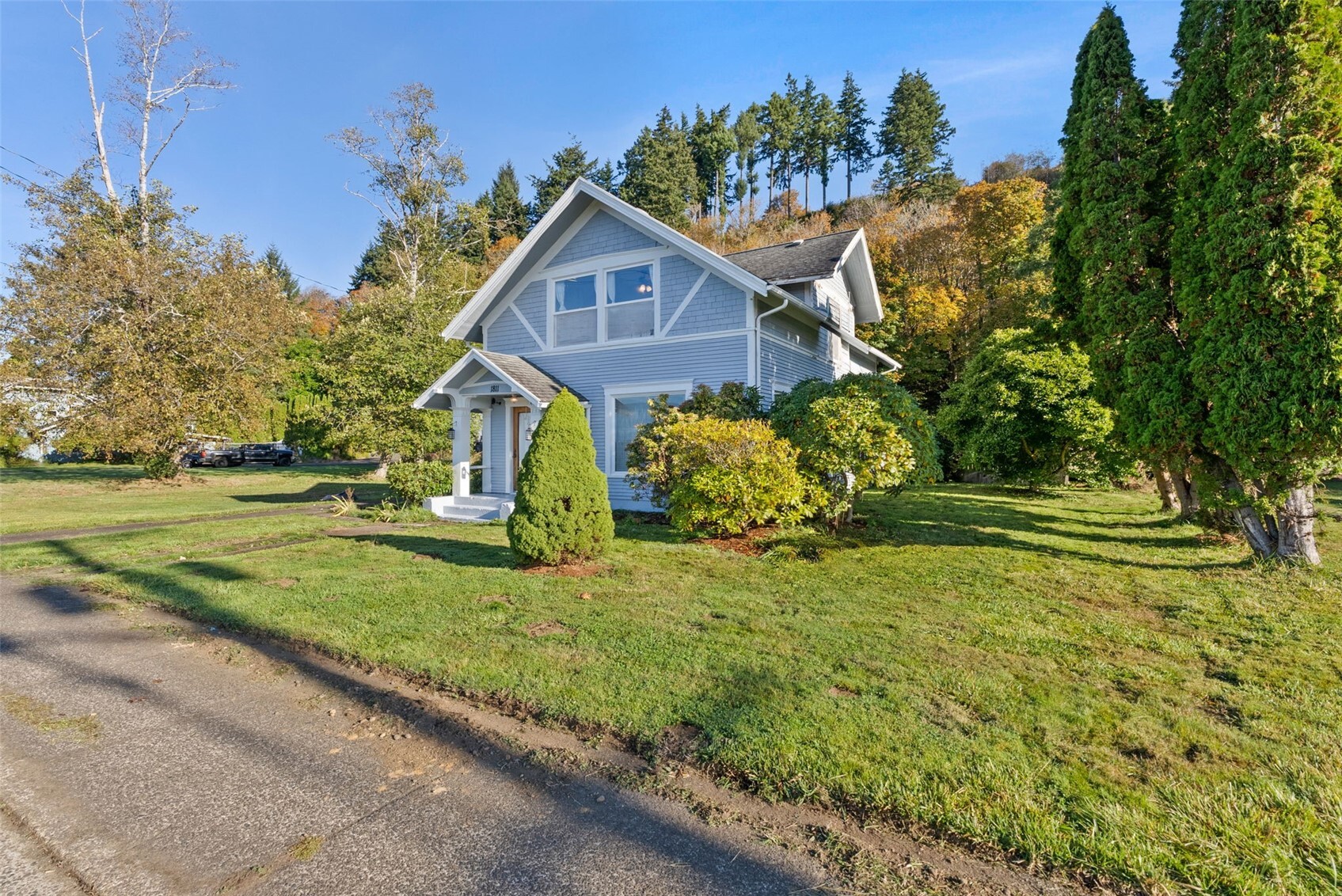 1811 Riverside Avenue Property Photo 23